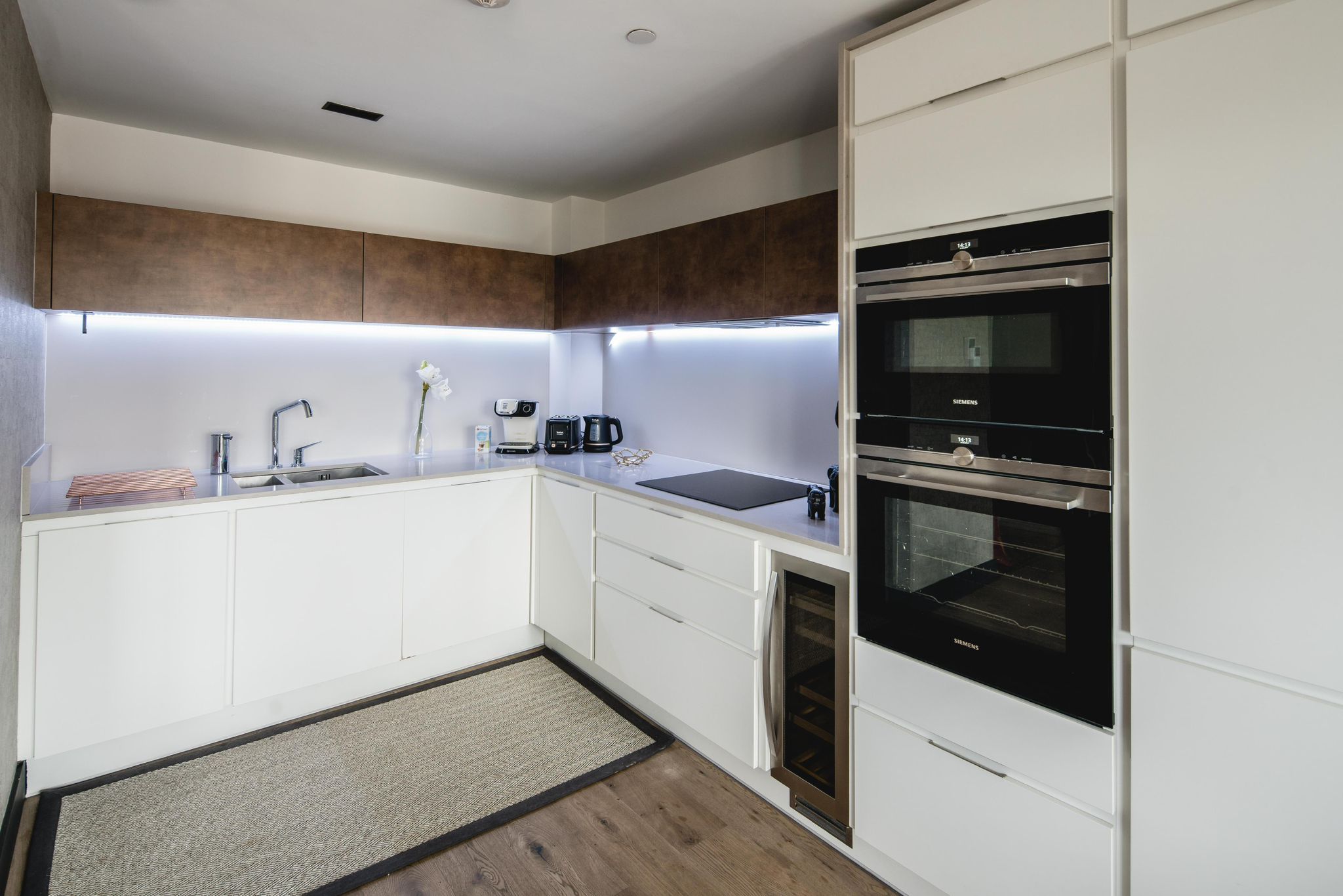 Contemporary 2-Bed, 2-Bath Apartment Near Battersea Power Station