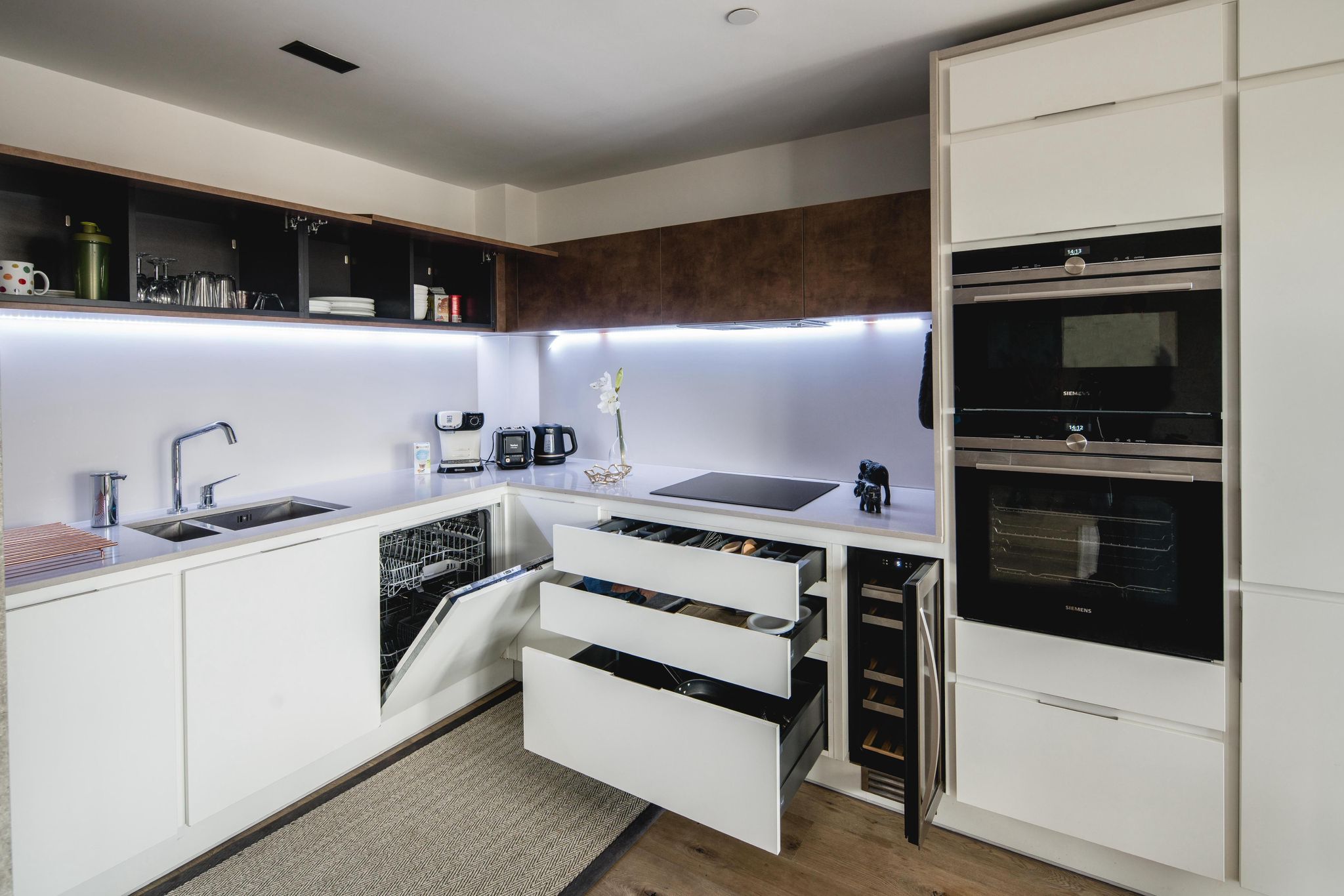 Contemporary 2-Bed, 2-Bath Apartment Near Battersea Power Station