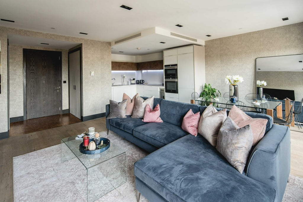 Contemporary 2-Bed, 2-Bath Apartment Near Battersea Power Station