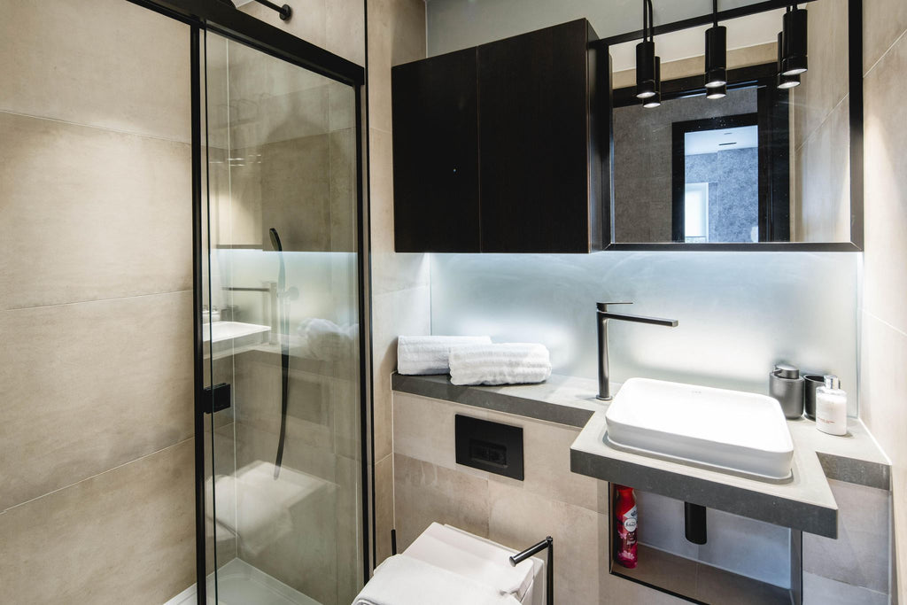 Contemporary 2-Bed, 2-Bath Apartment Near Battersea Power Station